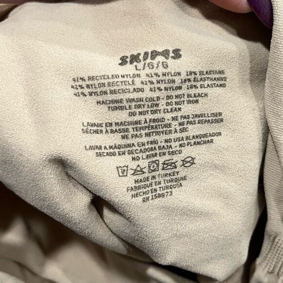 NWOT Skims Shapewear Seamless Sculpt Brief Thong Bodysuit Scoop Neck Mica Large - Picture 3 of 4